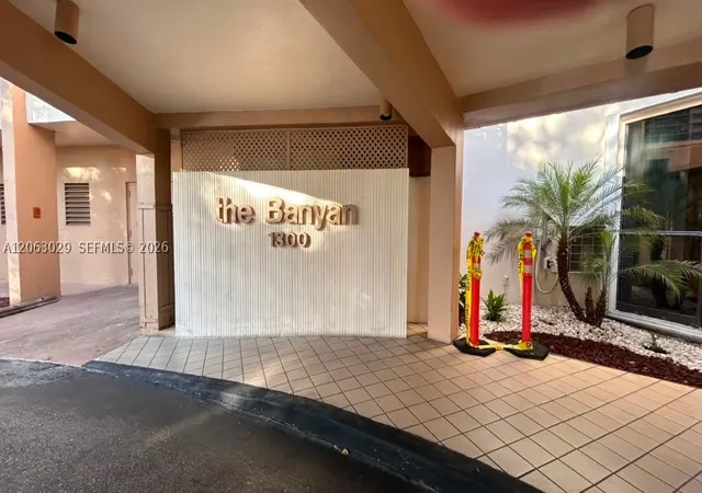 1300-saint-charles-pl-202-pembroke-pines-fl-33026/hzid_1700d275