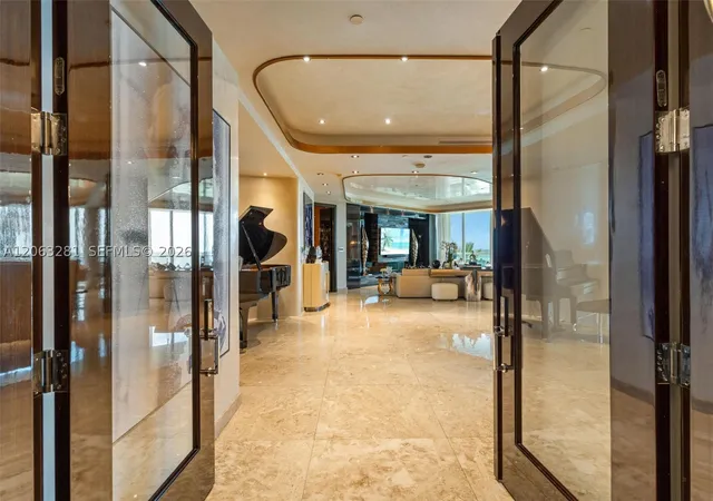 16047-collins-ave-603-sunny-isles-beach-fl-33160/hzid_1de25d98