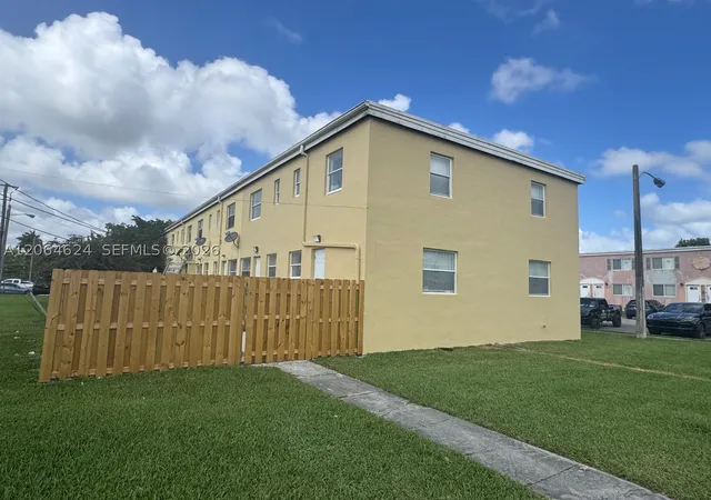 8454-nw-4th-ave-8454-miami-fl-33150/hzid_6176b36e