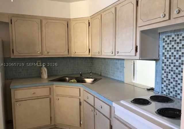 1530-ne-191st-st-240-miami-fl-33179/hzid_9f5752e9