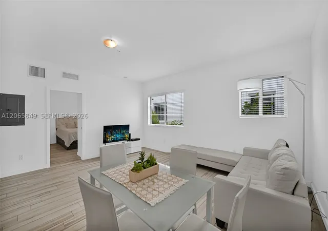 1560-meridian-ave-207-miami-beach-fl-33139/hzid_d0dbb437