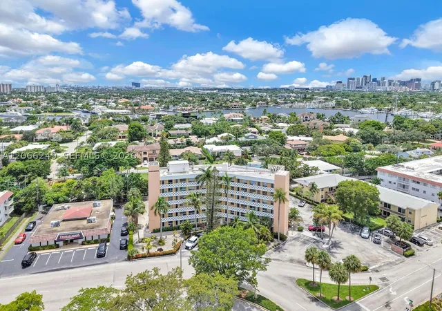 2400-ne-9th-st-201-fort-lauderdale-fl-33304/hzid_ba43ec5d