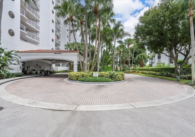 3610-yacht-club-dr-1114-aventura-fl-33180/hzid_e74bddc5