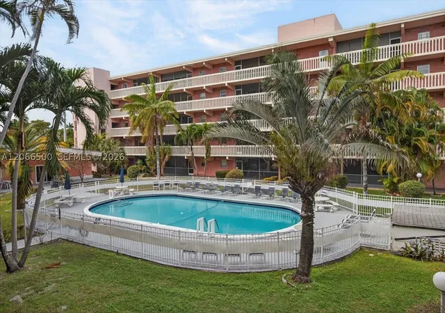 180-ne-12th-ave-11d-hallandale-beach-fl-33009/hzid_d985e6e6