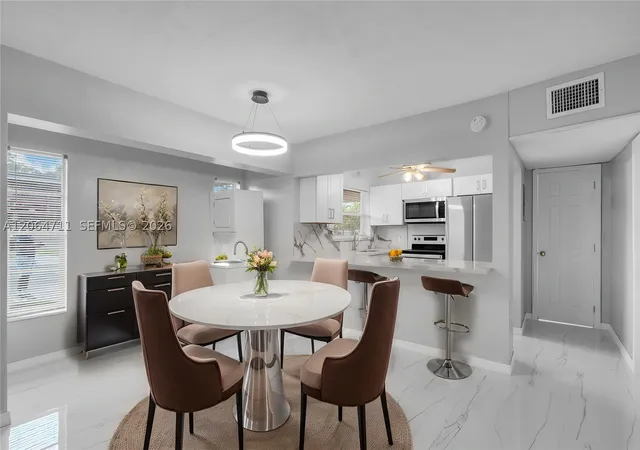 3000-nw-43rd-ter-106-lauderdale-lakes-fl-33313/hzid_f314945a