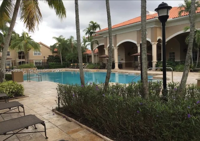 230-sw-117th-ter-11102-pembroke-pines-fl-33025/hzid_7ba8f758