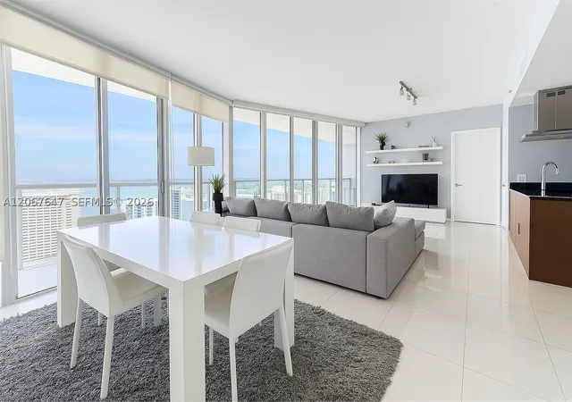 495-brickell-ave-5104-miami-fl-33131/hzid_07da5d8d