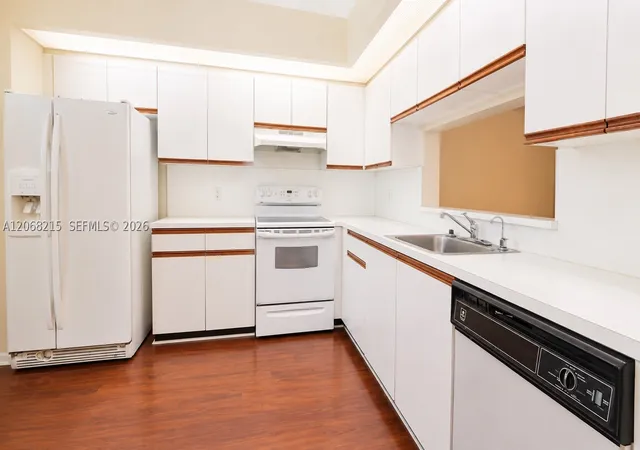 700-sw-128th-ave-209c-pembroke-pines-fl-33027/hzid_1095e8b8