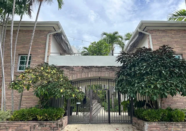 1605-lenox-ave-1605-3-miami-beach-fl-33139/hzid_93c37ef6