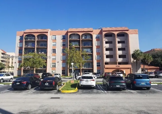 5201-nw-7th-st-506-miami-fl-33126/hzid_f7556247