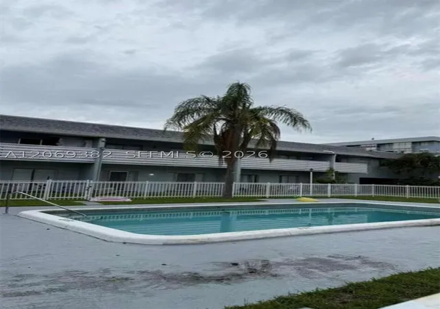 4251-nw-5th-st-131-plantation-fl-33317/hzid_90a5e00b