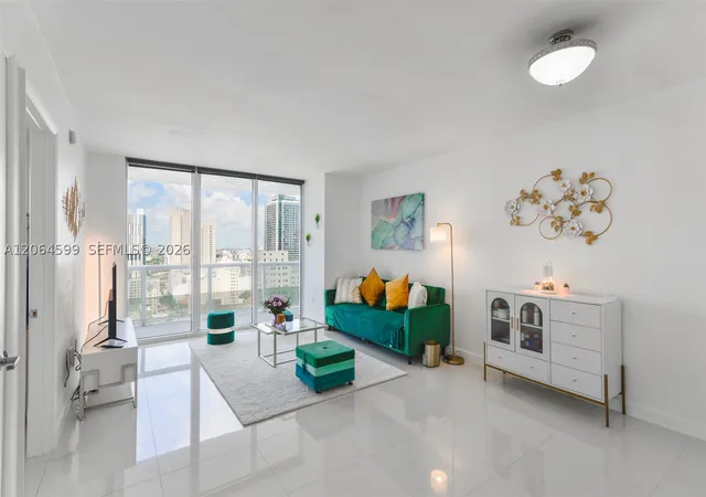 50-biscayne-blvd-2505-miami-fl-33132/hzid_5fcd93cd