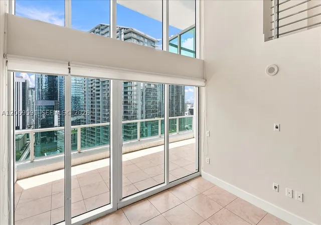 41-se-5th-st-1908-miami-fl-33131/hzid_62d445db