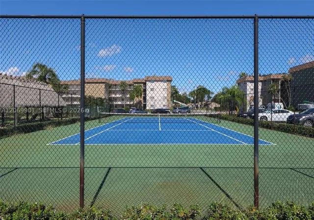 8141-sw-24th-ct-406-davie-fl-33324/hzid_2665b4d6