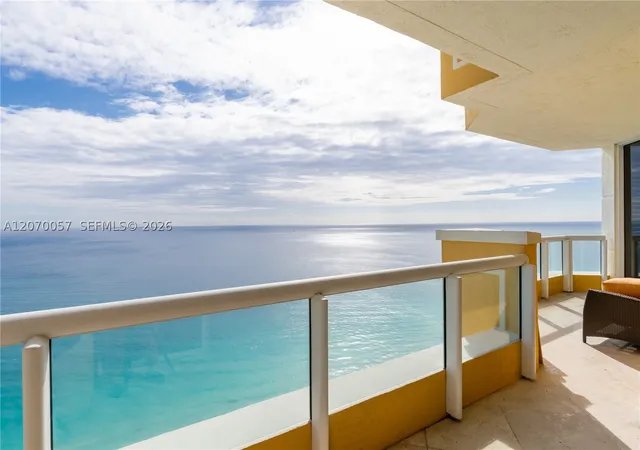 17875-collins-ave-4001-sunny-isles-beach-fl-33160/hzid_d9e0f43a