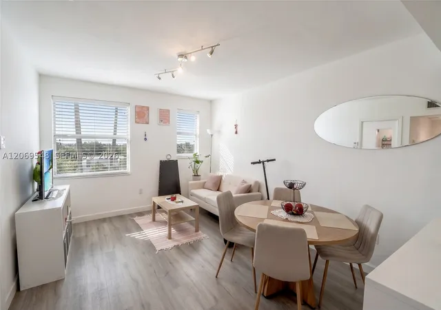 1550-drexel-ave-103-miami-beach-fl-33139/hzid_87970a6b