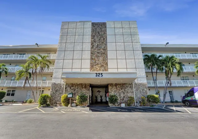 325-se-11th-ter-107-dania-beach-fl-33004/hzid_6e8023ca