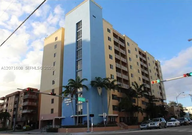 218-nw-12th-ave-802-miami-fl-33128/hzid_751012f5
