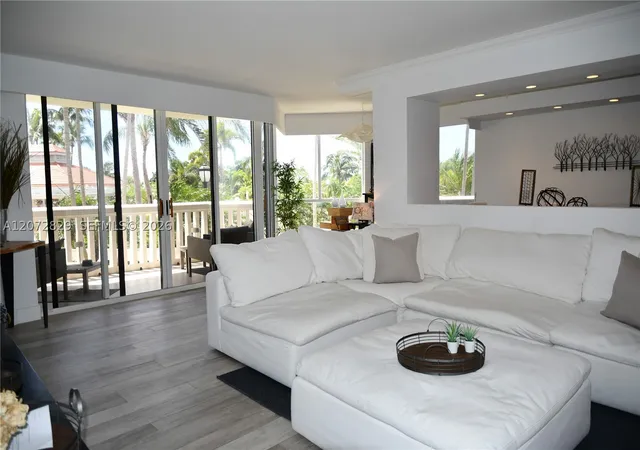 1000-e-island-blvd-303-aventura-fl-33160/hzid_26d01d0d