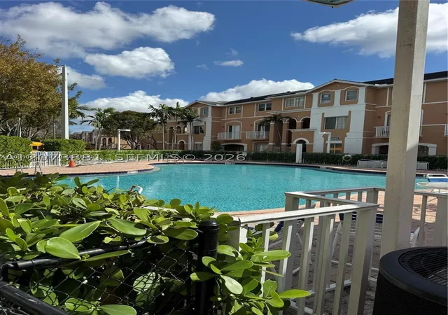 7080-nw-177th-st-201-13-hialeah-fl-33015/hzid_e99a0fa5
