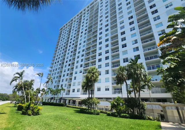 500-bayview-dr-1725-sunny-isles-beach-fl-33160/hzid_905c3363