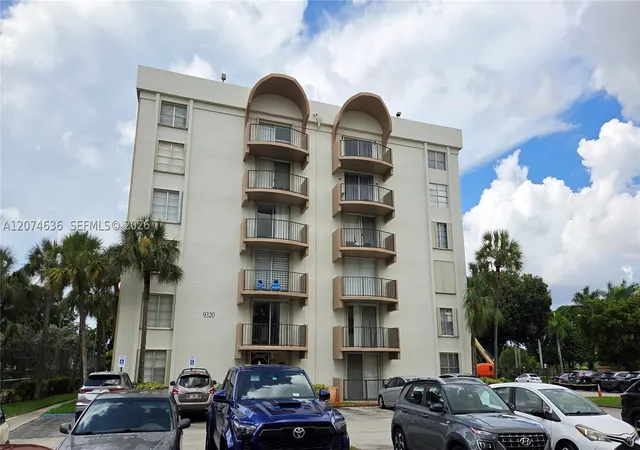 9320-fontainebleau-blvd-401-miami-fl-33172/hzid_6bde8915