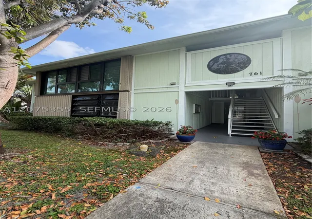 761-ne-199th-st-202-miami-fl-33179/hzid_7ed8a04b