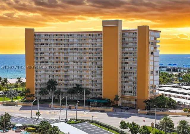 328-n-ocean-blvd-302-pompano-beach-fl-33062/hzid_8d9a65d5