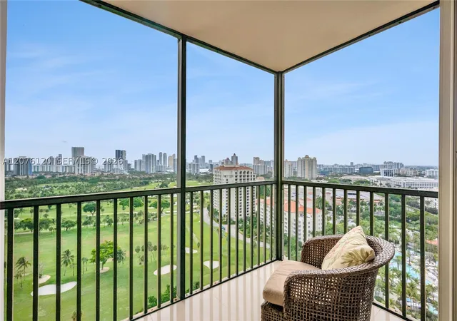 20335-w-country-club-dr-2409-aventura-fl-33180/hzid_557c3e43