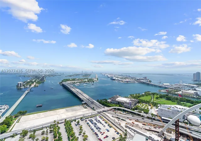 1400-biscayne-blvd-4203-miami-fl-33132/hzid_b9ed19dd