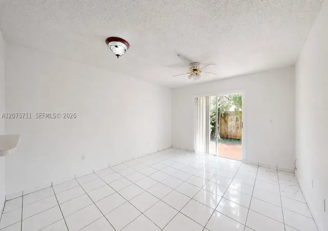 8183-nw-8th-st-c2-miami-fl-33126/hzid_059f95b8