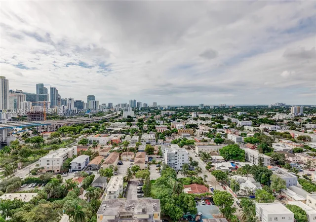 10-sw-s-river-dr-phii08-miami-fl-33130/hzid_a892cfaa