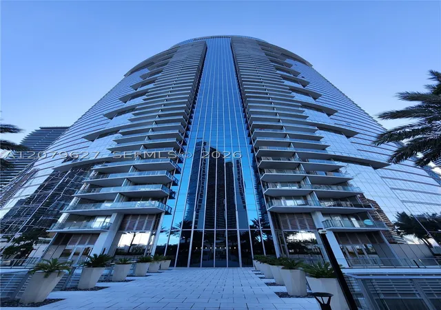 851-ne-1st-avenue-3801-miami-fl-33132/hzid_8caa25d2