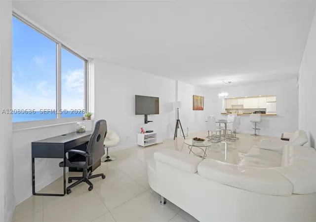 19370-collins-ave-1426-sunny-isles-beach-fl-33160/hzid_a06d2cd6
