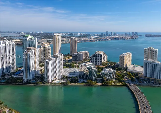 701-brickell-key-blvd-707-miami-fl-33131/hzid_270b0466