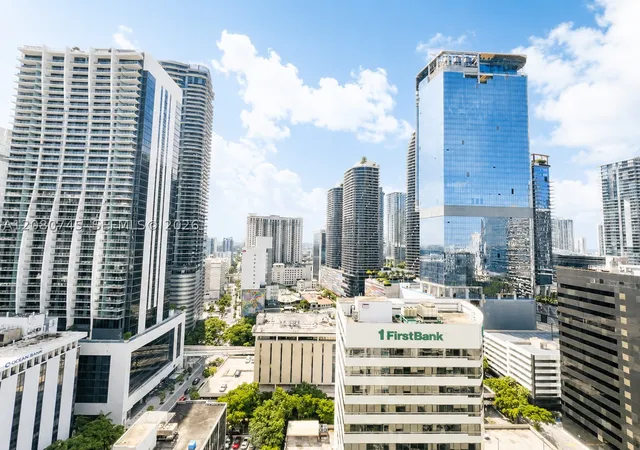 951-brickell-ave-2407-miami-fl-33131/hzid_57f8fdd0