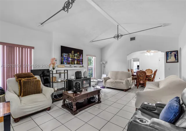 4727-ne-1st-court-miami-fl-33137/hzid_02043e17