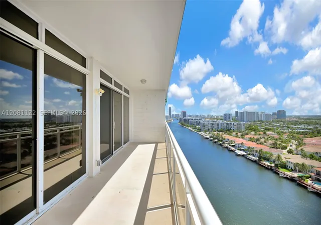 1600-s-ocean-dr-phd-hollywood-fl-33019/hzid_e5f7dbc0