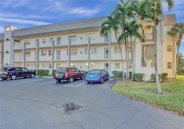 8325-sunrise-lakes-blvd-212-sunrise-fl-33322/hzid_d51e4adb