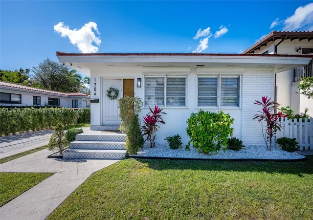 1704-s-le-jeune-rd-coral-gables-fl-33134/hzid_3d62a59e