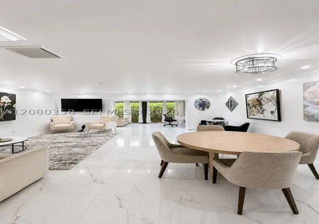 21866 Cypress Cir