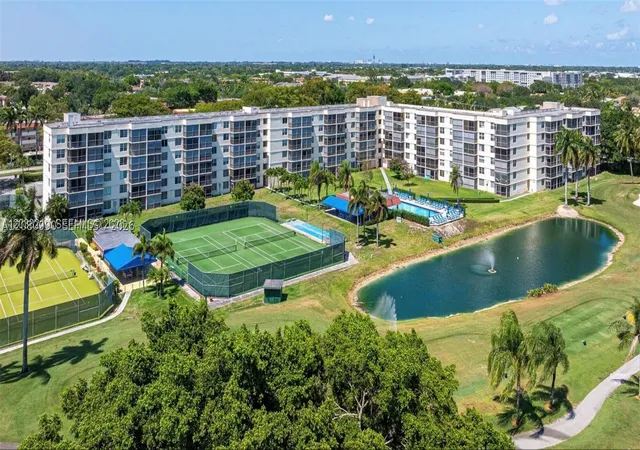 800-s-hollybrook-dr-305-pembroke-pines-fl-33025/hzid_eef0a07f