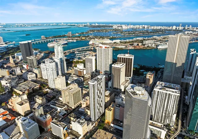 151-se-1st-street-2602-miami-fl-33131/hzid_90647d71