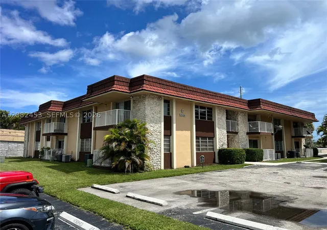 5501-sw-77th-court-102c-miami-fl-33155/hzid_8221d13a
