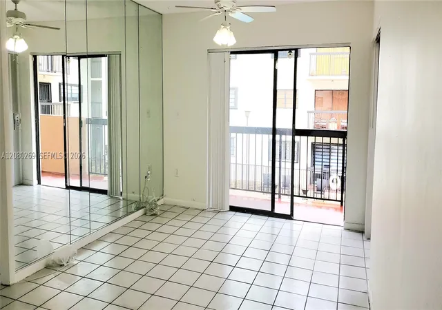 995-sw-84th-avenue-218-miami-fl-33144/hzid_2d2c661a
