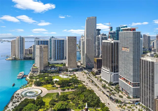 50-biscayne-blvd-3211-miami-fl-33132/hzid_8bb93f13