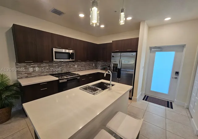 8301-nw-41st-street-b-402-doral-fl-33166/hzid_60653eb6