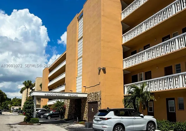 301-ne-14th-avenue-504-hallandale-beach-fl-33009/hzid_38314efb