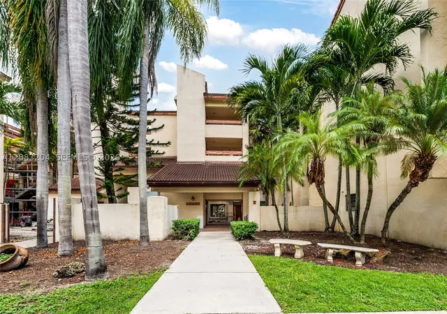 12455-sw-93rd-terrace-301t-miami-fl-33186/hzid_73abab91