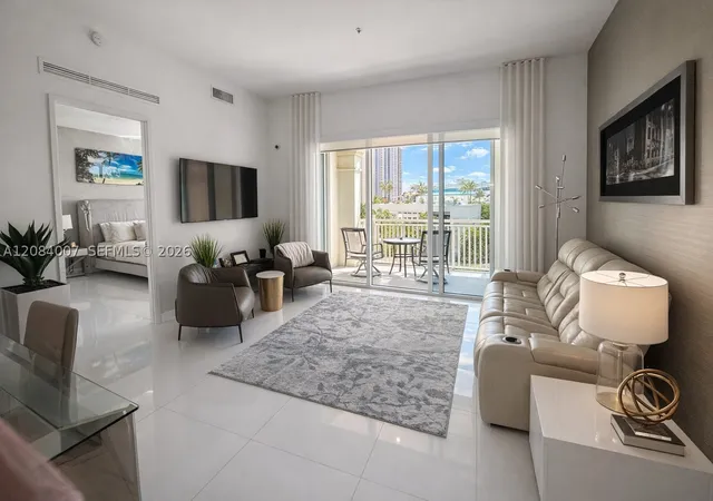 250-ne-sunny-isles-blvd-th-407-sunny-isles-beach-fl-33160/hzid_e7f7591d